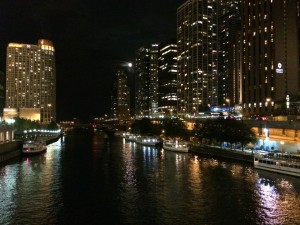 Night view, Chicago river / Gece manzarası, Chicago nehri