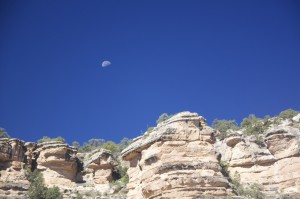 Moon from the Canyon / Kanyonun içinden ay