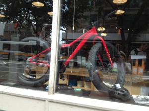 Harvard-MIT arasi vitrinler: Bisiklet /Shop Windows Between MIT and Harvard: Bike