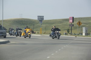 Motorcyclists from Mt. Rushmore / Mt. Rushmore'dan gelen motorcular